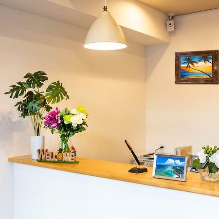 N'S Portside Tomari Aparthotel Naha Bagian luar foto